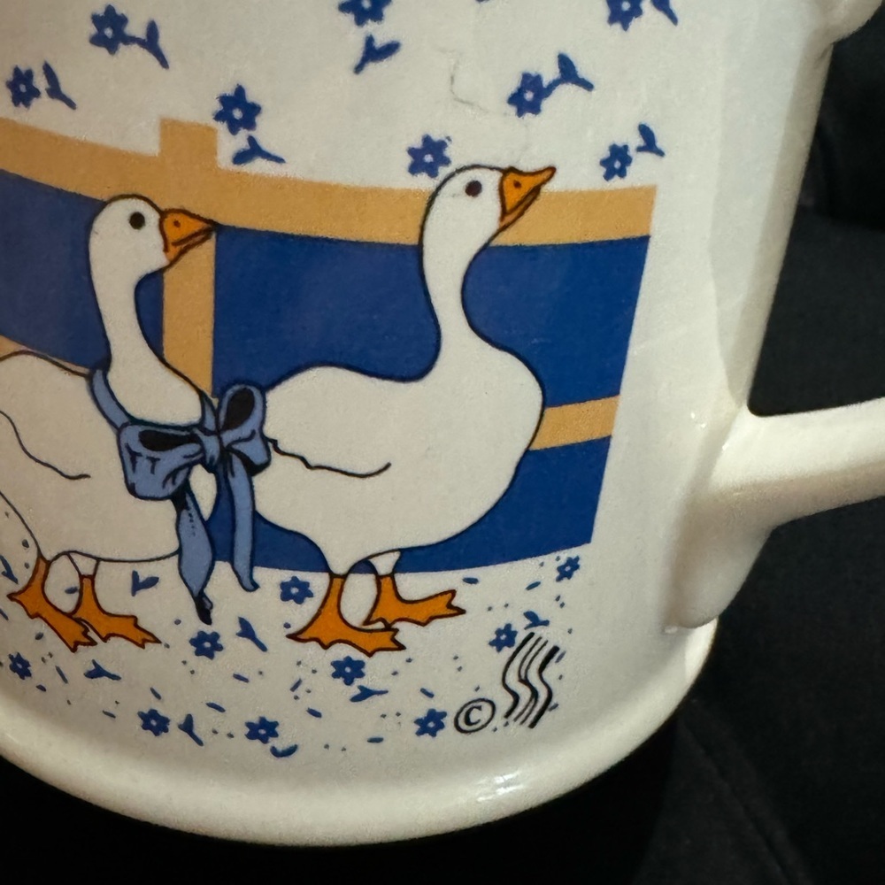 VTG Duck Geese Tea Pot Kettle Ceramic MCM 80s Kitchen Blue Flower Bow Farmhouse - Picture 3 of 16